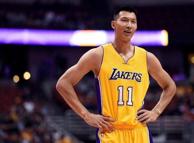 包含掘金横扫勇士，易建联刷新纪录的词条