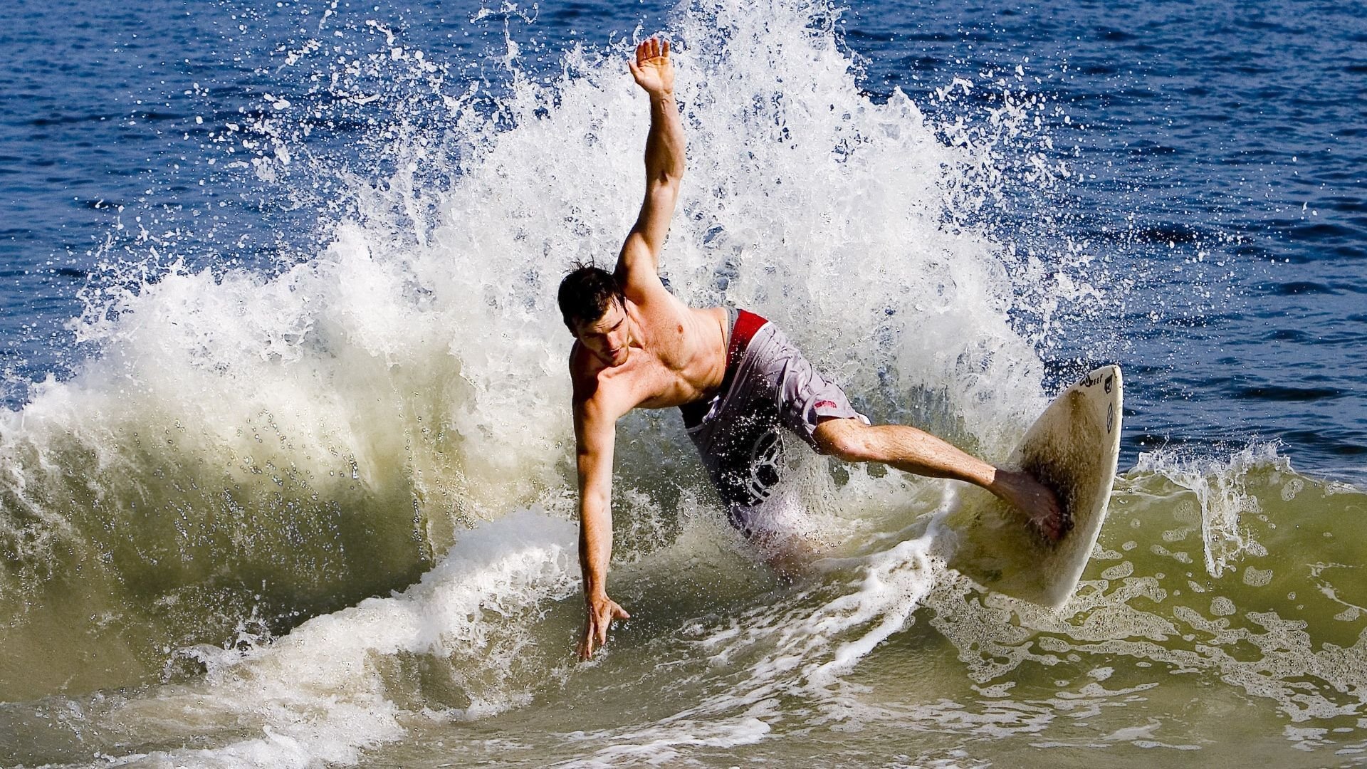 冰与火之歌,摩洛哥寒流冻结奥地利,内马尔烈焰燃爆纪录之夜