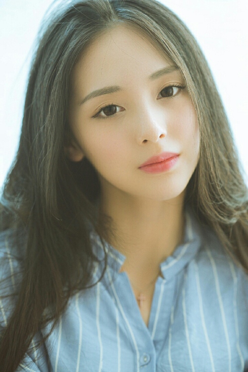 欧文爆发助马刺争冠战击败辽宁队，一场跨联盟的篮球盛宴